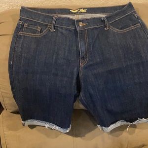 Cuffed jean shorts
